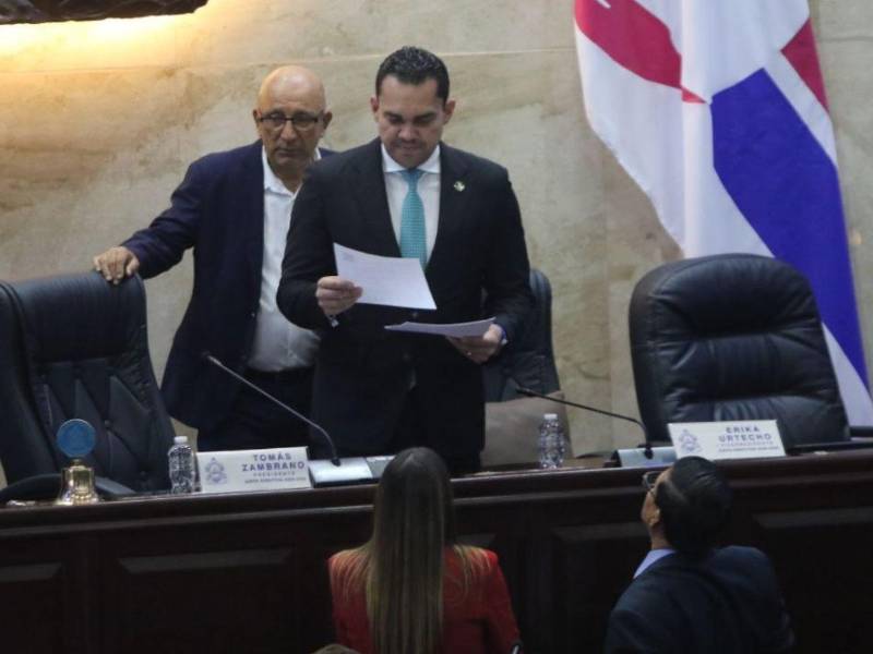 El presidente del Congreso Nacional, Tomás Zambrano, expresó que las votación de las nuevas autoridades del CNE y TJE se harán hasta tener los consensos y luego de las reformas.