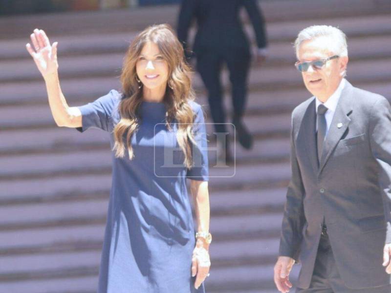 Noem arribó este domingo a Tegucigalpa, con la finalidad de reunirse con el presidente Asfura, para abordar temas de seguridad.