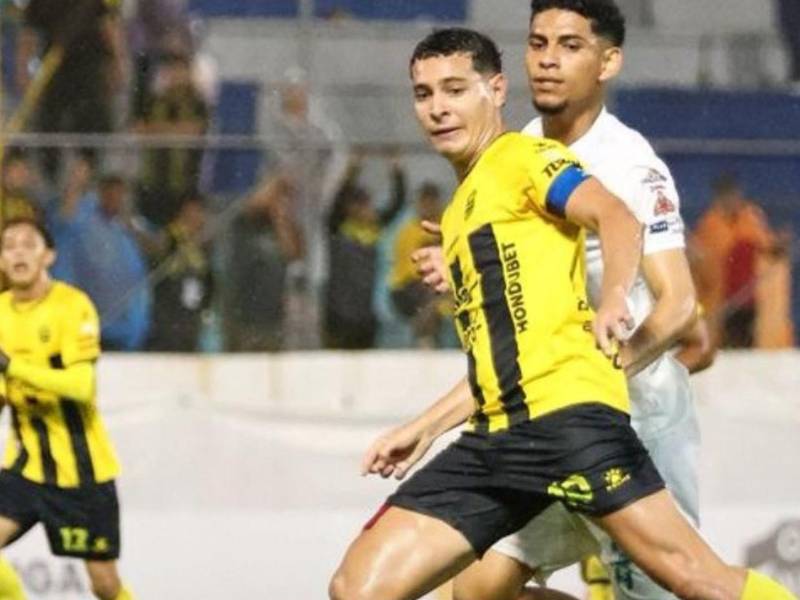 El Real España en su último juego derrotó a los Lobos de la UPNFM.