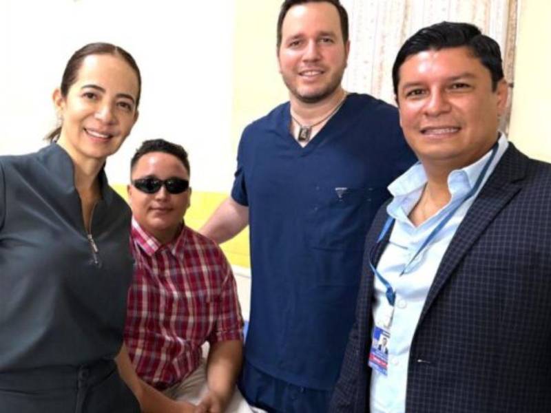 Asimismo, se aseguró que se le brindarán todos los recursos necesarios para contribuir a su recuperación.