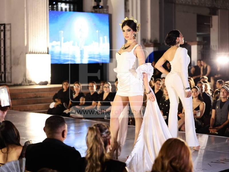 La elegancia tomó la pasarela de la Casa de la Cultura de San Pedro Sula la noche del sábado, cuando las candidatas de Miss Honduras Universo 2026 protagonizaron el desfile de modas “Couture for the Crown”, una actividad que sirvió como su primera salida oficial previo a la concentración final del certamen.