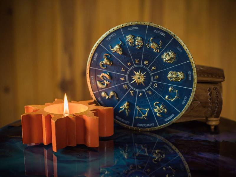 Horóscopo de hoy: El fin de semana se asoma con claves emocionales y decisiones pendientes