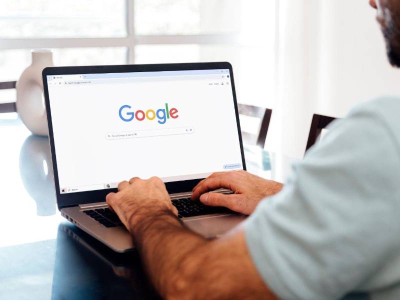 La tecnología que facilita el acceso a la información y acerca el espectáculo a los aficionados es la misma que, en manos equivocadas, puede convertir un clic en el inicio de una estafa.