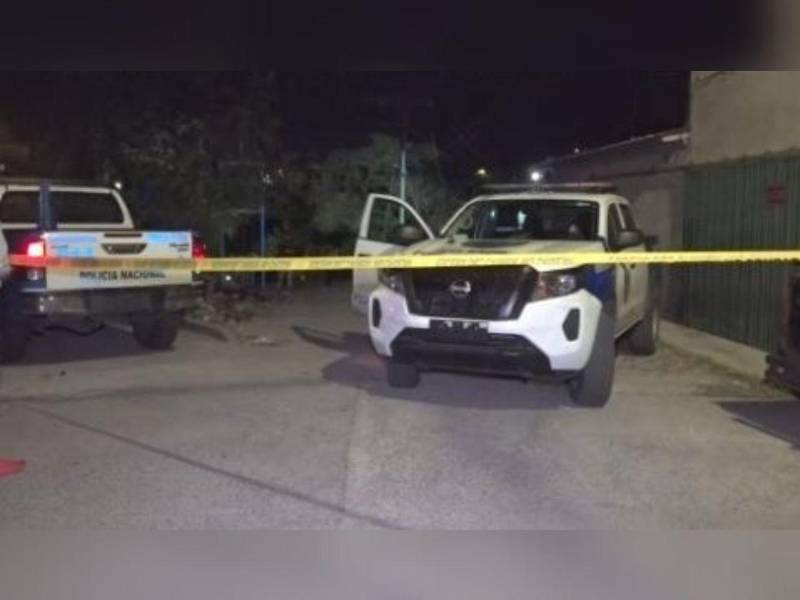 Hasta el sector llegaron varias unidades de la Policía Nacional.