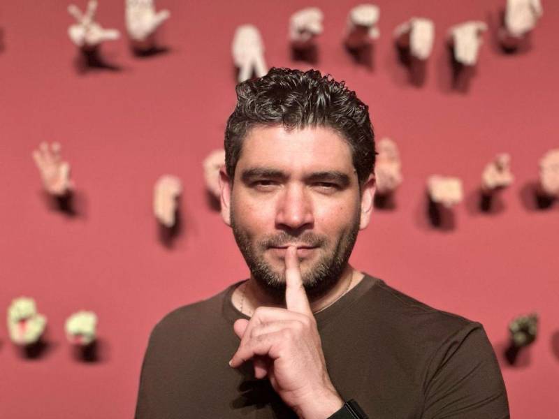 El poeta hondureño Rolando Kattan recibirá en marzo de 2026 el Premio Nacional Malinalli que otorga la Universidad Juárez Autónoma de Tabasco.