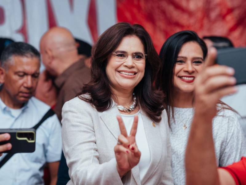 Rixi Moncada obtuvo solo el 19% de votos en las últimas elecciones presidenciales, quedando tercera de los candidatos.
