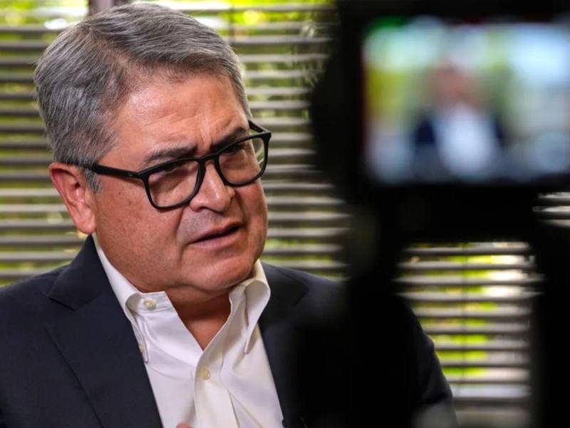 Desde Florida, el expresidente Juan Orlando Hernández afirmó que no encuentra razones para que se le niegue la libertad mientras afronta el proceso judicial en su contra.