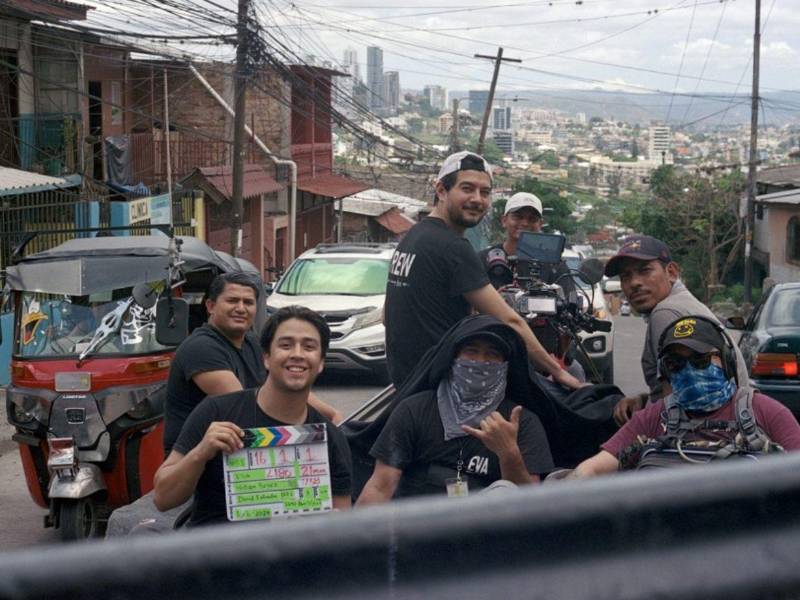 “Eva” contó con una producción cuyo equipo fue 70% hondureño y 30% colombiano. El rodaje se llevó a cabo en 2024, y se extendió durante 24 días.