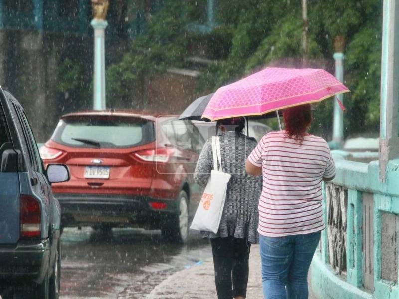 En las últimas semanas, las precipitaciones en la capital y San Pedro Sula han dejado inundaciones en ciertos barrios y colonias.