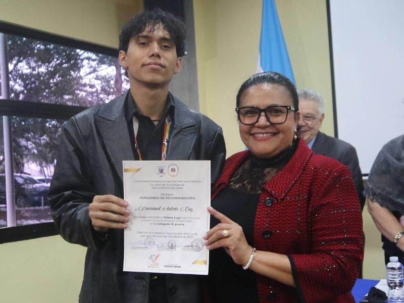 Además del pergamino que acredita su reconocimiento, los ganadores recibirán un premio en metálico, como incentivo adicional a su talento y dedicación en esta edición del concurso literario.