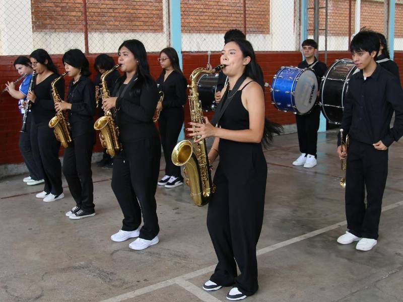 Su banda ensaya cada sábado de 10:00 a.m. a 4:00 p.m. y presentará un repertorio con Mambo 5, Fiesta, El Africano, punta, merengue y próximamente música folclórica.