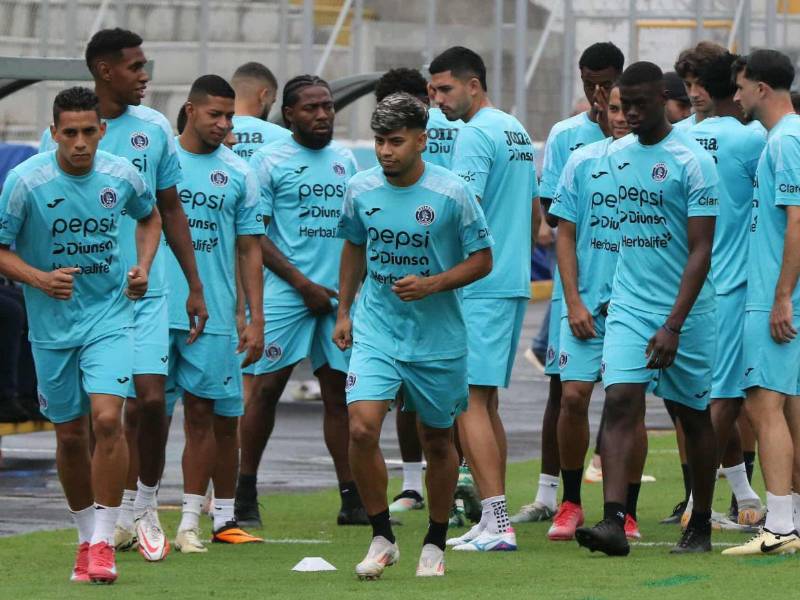 Motagua entrenó en el Nacional y este martes buscará sellar el boleto.