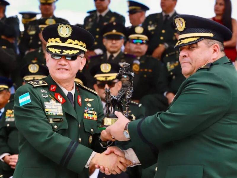 La Unidad Investigativa reveló la salida del general de brigada, Ramiro Muñoz.