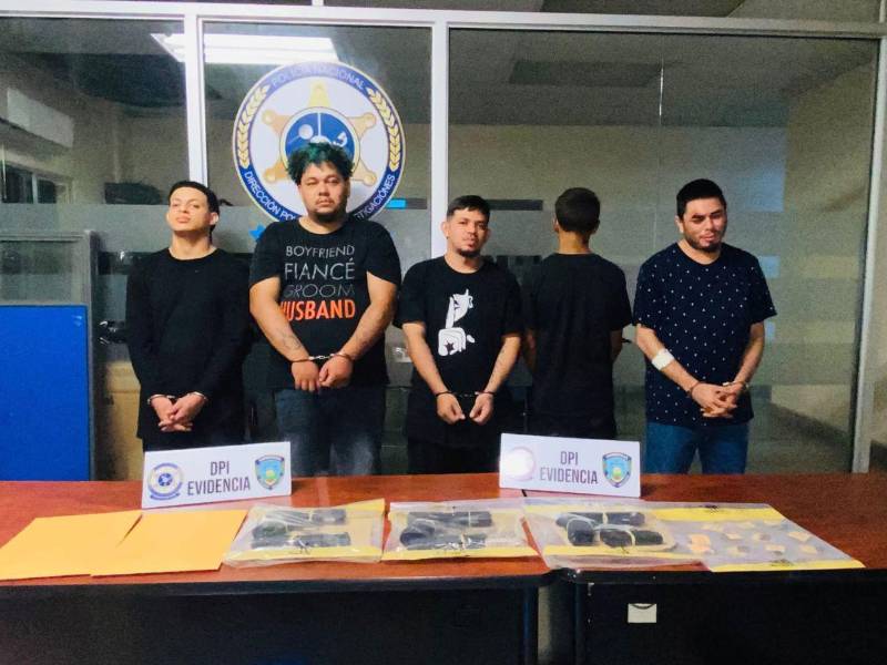 Los cinco individuos pertenecen a la Pandilla 18 y varios tienen antecedentes criminales. Dos de estos son señalados de participar en la masacre de cuatro primos que eran Testigos de Jehová.