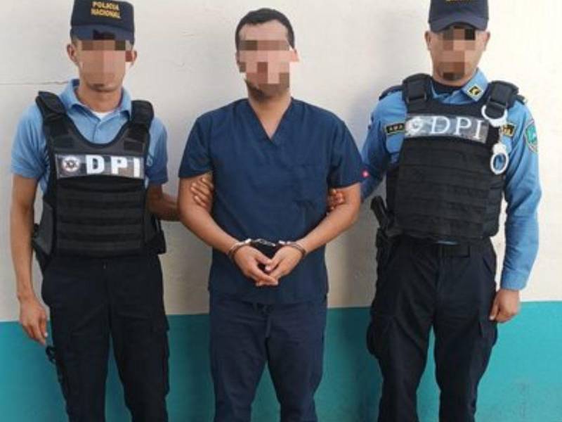 Sospechoso detenido por suponerlo responsable del delito de violación.