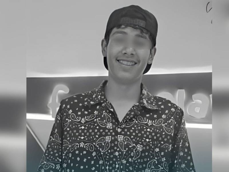 La víctima de 17 años fue identificada como Daniel Cortés. La madre del menor asegura que él venía saliendo de trabajar de una panadería.