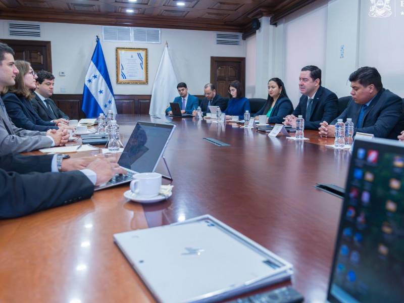 Los miembros del Gabinete Económico se reunieron con los representantes de Standard &amp; Poor’s Global Ratings, para la actualización de la evaluación soberana de Honduras.