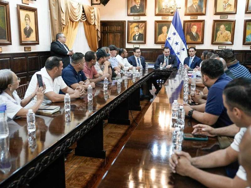 Zambrano abrió diálogo con transporte y señala que el Legislativo se pone como facilitador para buscar solución al problema.