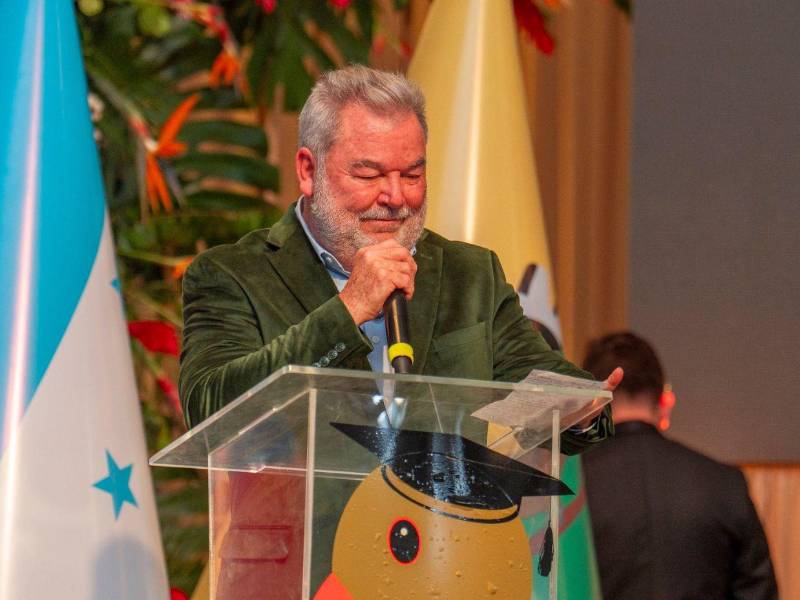 Roberto Contreras es alcalde de SPS y presidente del CCEPL.