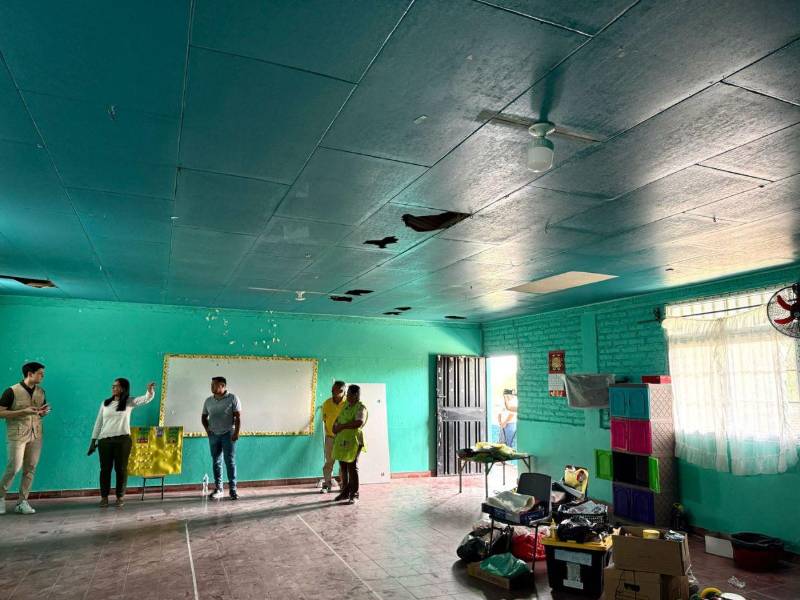 Padres de familia y docentes celebraron la respuesta de las autoridades tras años de solicitudes para mejorar las condiciones del centro educativo en Lepaterique.
