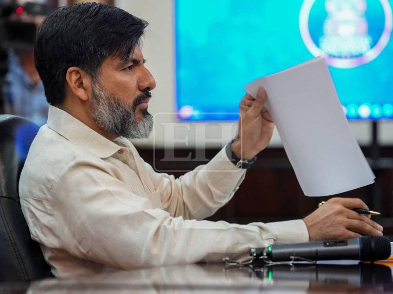 Johel Zelaya anunció que no comparecerá ante el Congreso.