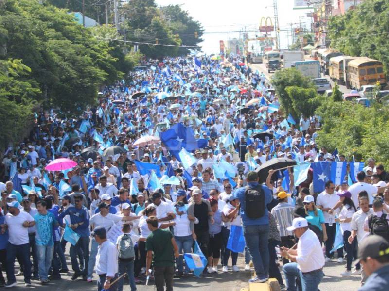 Imagen tomada al inicio de la movilización en la colonia Kennedy.