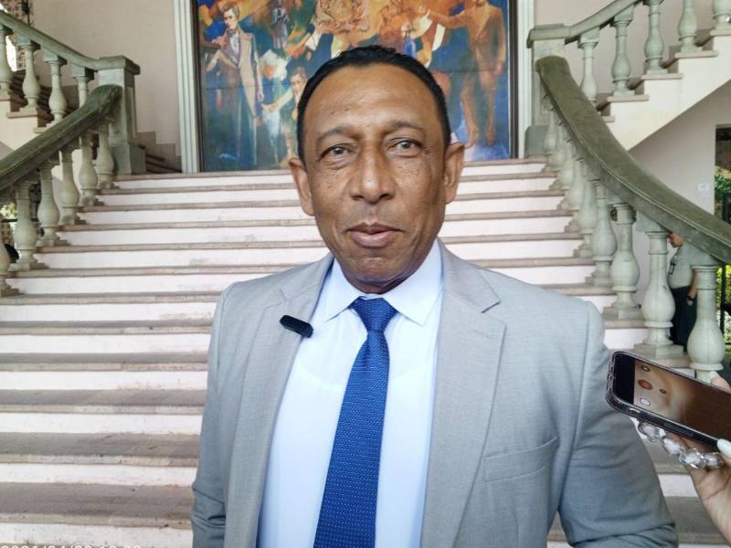 El jefe de la bancada del Partido Nacional en el Congreso Nacional, Carlos Eduardo Cano, se reunió con el presidente de la República, Nasry Asfura y el secretario privado, donde abordaron diversos temas.