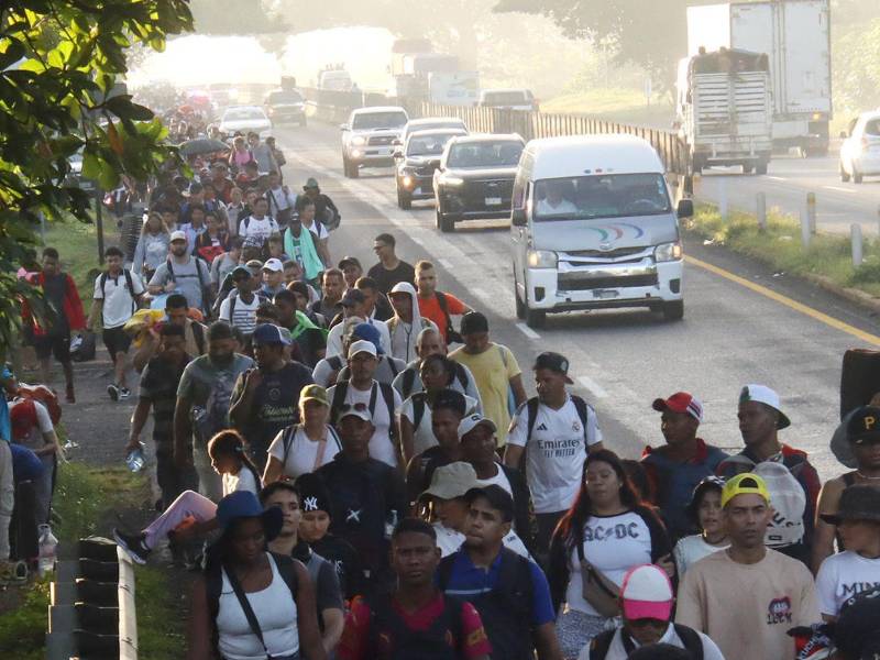 El anuncio se produce a cinco días de las elecciones de medio mandato del próximo martes, en las que la inmigración vuelve a ocupar un lugar central en la campaña.