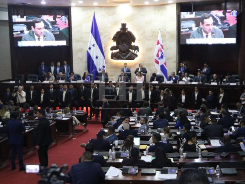 El primer debate inició durante la sesión de este martes 16 de junio.