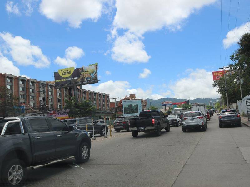 El 60% de los más de 5,500 conductores circula en los horarios más críticos, de 7:00 a 9:00 de la mañana y de 3:00 a 6:00 de la tarde.