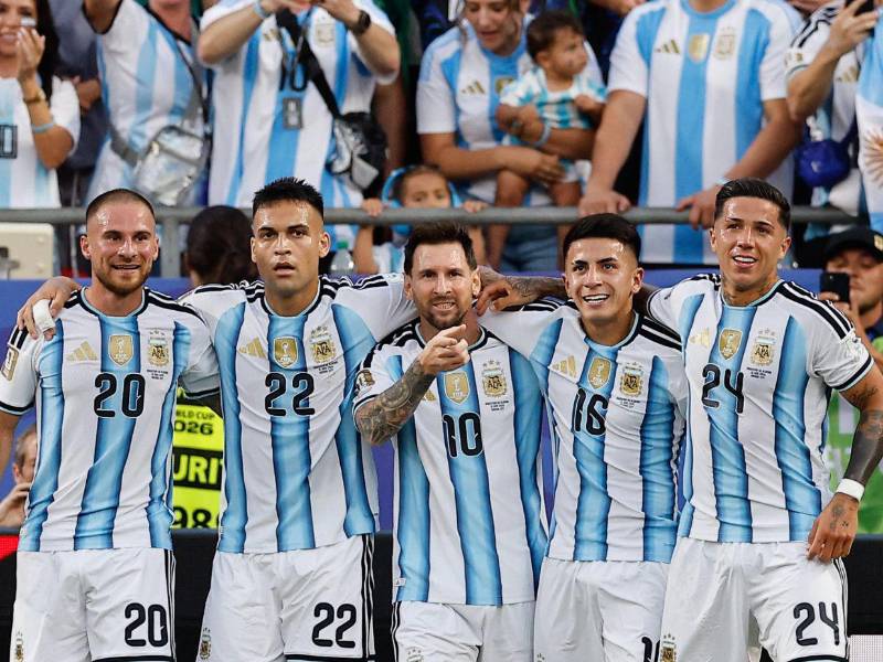 Lionel Messi llegó a 16 goles en la historia de Copas del Mundo.