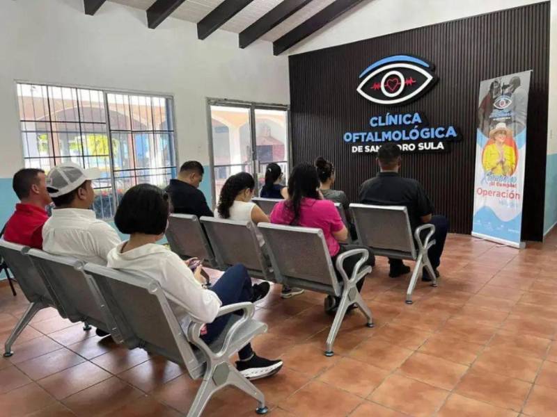 La mayoría de los médicos cubanos laboraban en las clínicas oftalmológicas que se crearon durante el gobierno de Xiomara Castro.