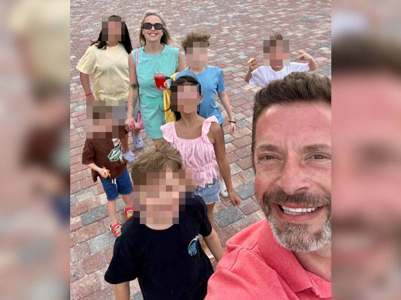 Las autoridades del estado de Michigan investigan la muerte de una familia de ocho integrantes como un aparente caso de asesinato-suicidio, luego de que todos fueran encontrados sin vida dentro de su vivienda en Grand Haven Township. Esto es lo que se sabe de este caso que conmociona Michigan.