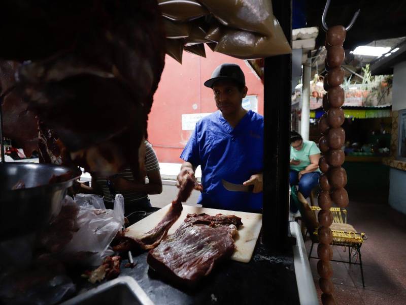 Locatarios y vendedores explican que las ventas previas a la navidad reportan caídas de hasta el 50% en comparación al doceavo mes de 2024.