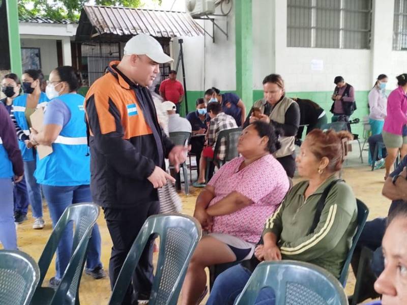 Según autoridades las familias afectadas están recibiendo atención en albergues.