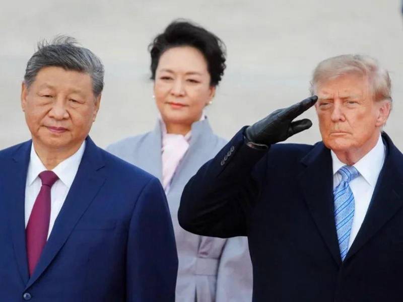 <b>RELACIONES DIPLOMÁTICAS.</b> El presidente de Estados Unidos, Donald Trump, recibió ayer a su homólogo de China, Xi Jinping, en la base aérea Andrews, para su primera visita de Estado a la Casa Blanca en más de una década, en Washington (Estados Unidos).