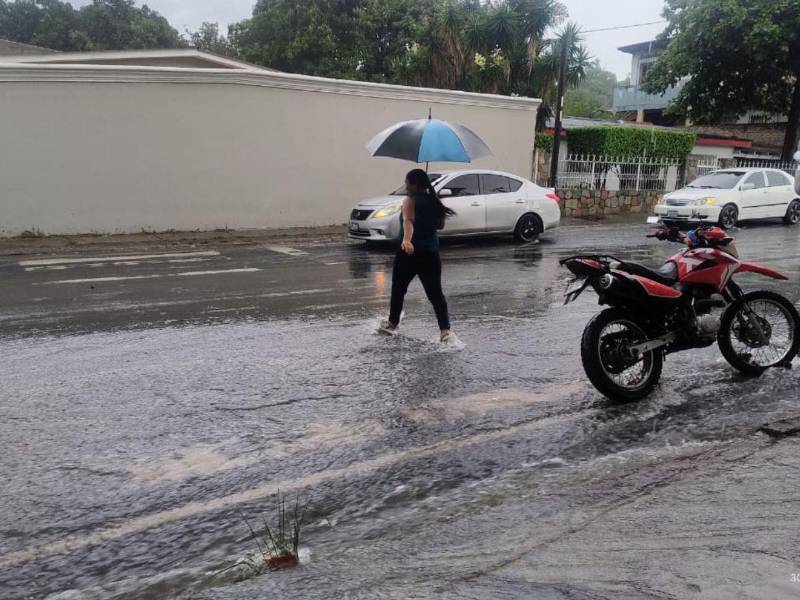 Las lluvias se mantendrán este miércoles, jueves y viernes, principalmente en sectores de montaña de las regiones central, oriental y occidental.