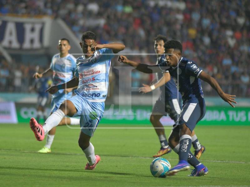 Motagua y Génesis se encuentran en un partido bastante disputado en el Nacional.