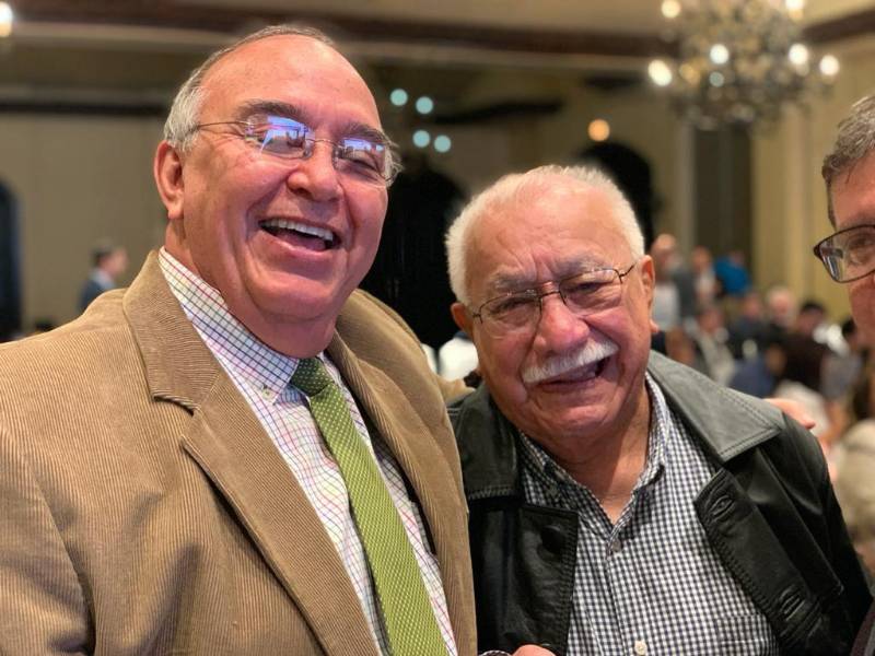 El Dr. Denis Castro Bobadilla junto al Dr. Ramón Custodio López, su gran mentor en los años de investigación criminal dentro del Conadeh.