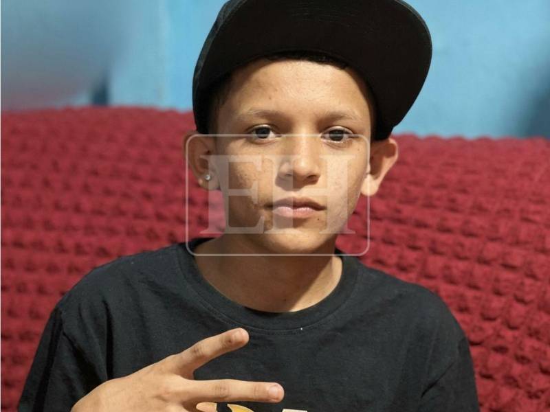 Meses después del asesinato de Víctor Aarón Mejía Córdoba, alias “Carita” ocurrido en julio del año pasado, las autoridades capturaron a los presuntos responsables del crimen, quienes habrían actuado con extrema saña, según relató su madre. Aquí los detalles: