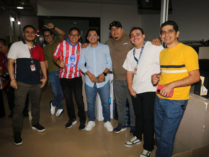 Kevyn Oseguera, Víctor Bustillo, Erlin Varela, Marcos Roque, Erick Castillo, Johan Raudales y Carlos Castellanos, de Deportes.