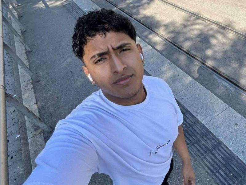 Familia y amigos de Axel Calderón están de luto tras su trágica muerte en Cornellá de Llobregat, España, luego de ser embestido por un motociclista mientras cruzaba un paso peatonal. Aquí los detalles: