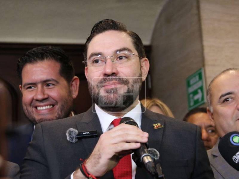 La bancada liberal por varias semana ha trabajado en la contrapropuesta que se presentará este martes en el Comgreso Nacional.