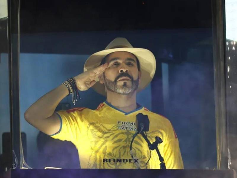 Según el conteo preliminar, con el 99,91 % de las mesas contabilizadas, De la Espriella, del movimiento Defensores de la Patria, suma 12,950,642 votos.