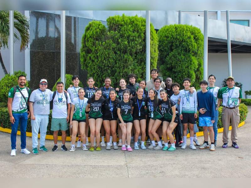 Las Wildcats y su equipo posaron ante la cámara convertidos en unos verdaderos campeones.