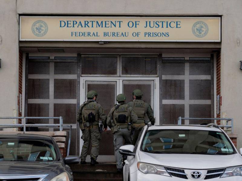 El presidente depuesto de Venezuela, Nicolás Maduro, y su esposa, Cilia Flores, se encuentran recluidos en el Metropolitan Detention Center (MDC) de Brooklyn, Nueva York, una prisión federal donde afrontan cargos relacionados con narcotráfico y otros delitos tras su captura por fuerzas estadounidenses.