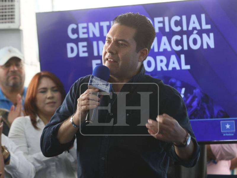 Juan Diego Zelaya pide mantener la calma, al mismo tiempo que llama al CNE a dar una declaratoria total.