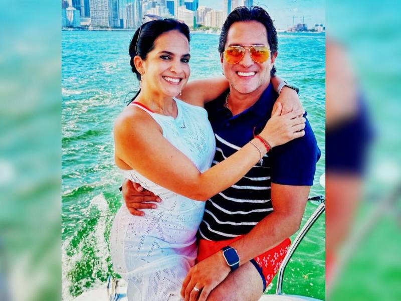 A casi dos meses de la muerte de la reconocida chef y presentadora hondureña Sandra Díaz del Valle, de 46 años, su pareja, Juan Fernando Lobo, abrió su corazón y compartió cómo ha vivido su realidad tras la pérdida.