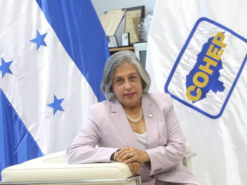 Anabel Gallardo Ponce consolidó su carrera en el sector agroalimentario, participando en la Fenagh y convirtiéndose en la primera mujer presidenta de esa organización. Posteriormente llegó al Cohep, donde representa al sector privado y promueve empleo e inversión en Honduras.