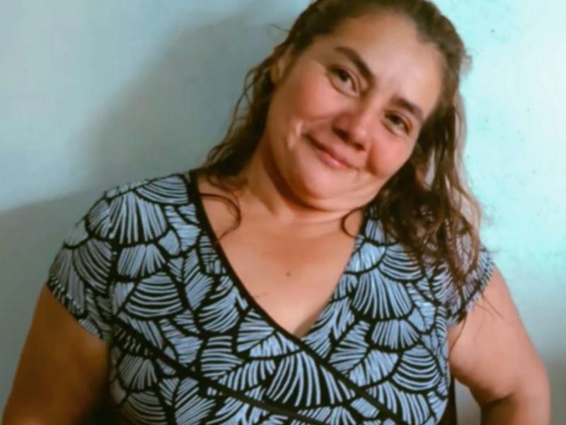 Dentro de su propia vivienda fue asesinada Martha Montalván, una mujer que trabajaba como costurera para poder sacar a sus hijos adelante, quienes hoy quedan en luto tras este lamentable crimen ocurrido en El Paraíso. Aquí los detalles: